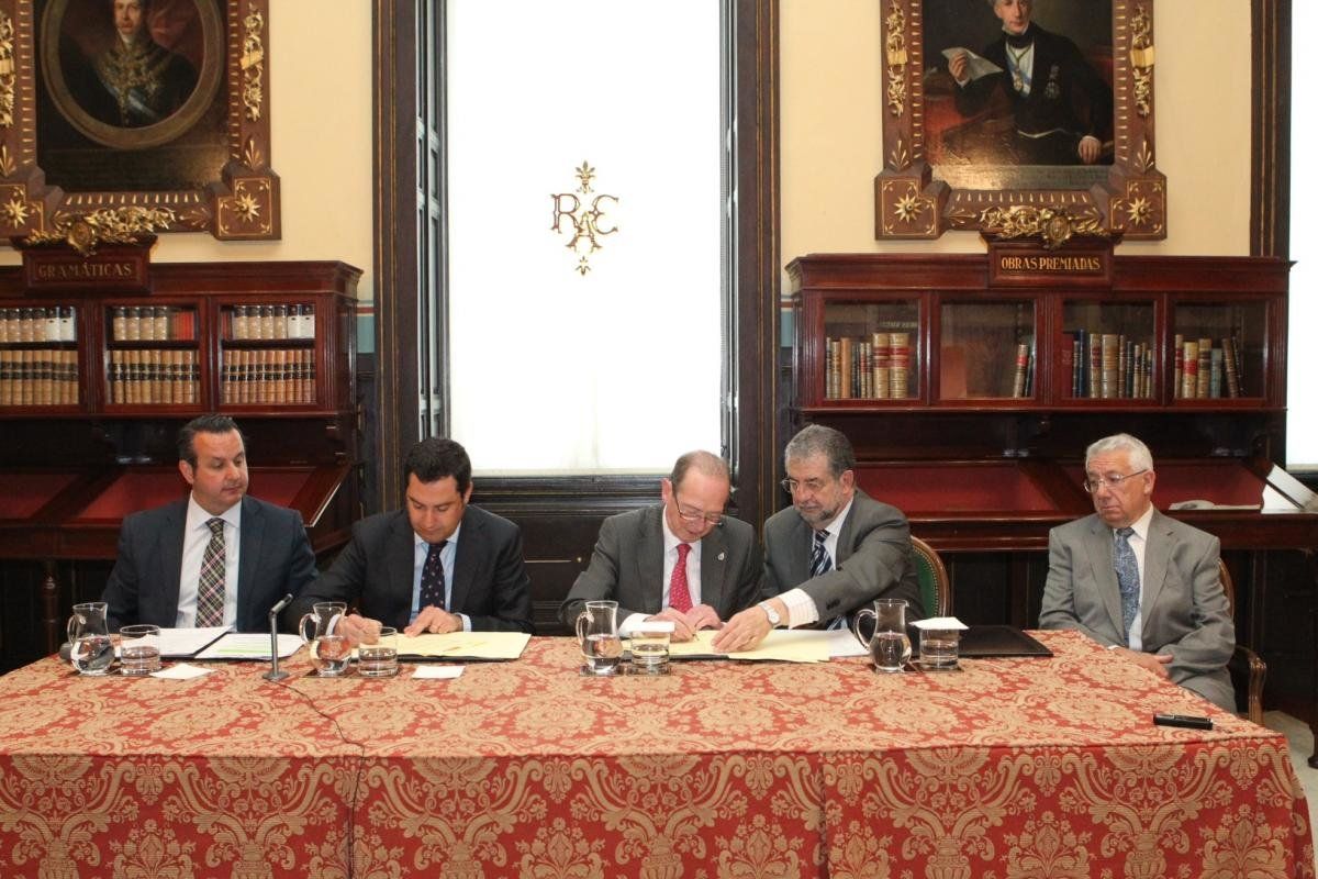 Firma del convenio de colaboración entre el Real Patronato sobre Discapacidad y la Real Academia Española